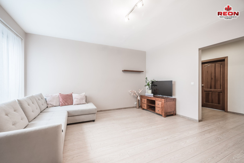 Parduodamas butas Žirmūnų g., Žirmūnai, Vilniaus m., Vilniaus m. sav., 64 m2 ploto, 3 kambariai 3