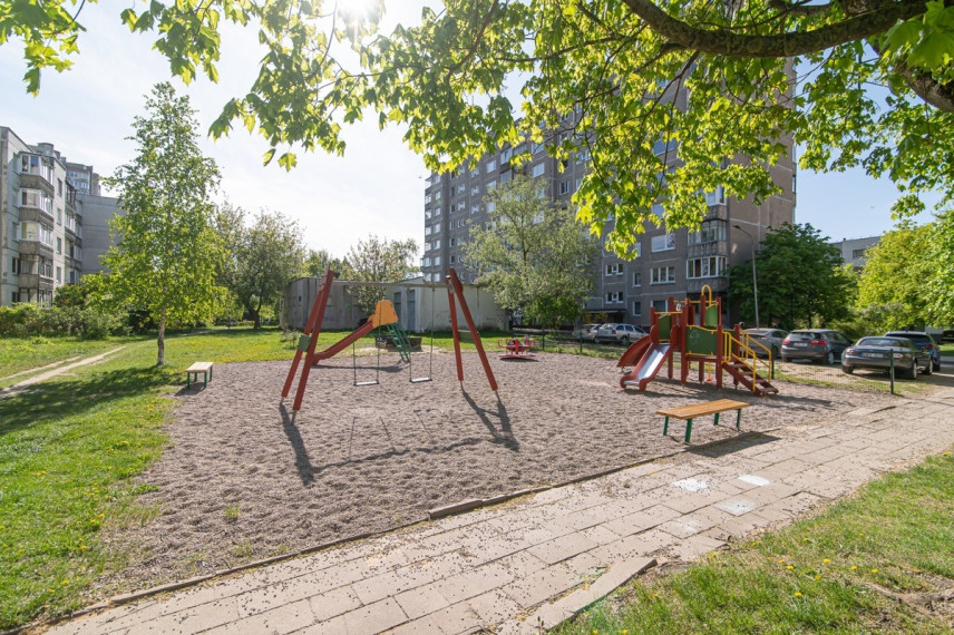 Nuomojamas butas Čiobiškio g., Šeškinė, Vilniaus m., Vilniaus m. sav., 50 m2 ploto, 2 kambariai 22