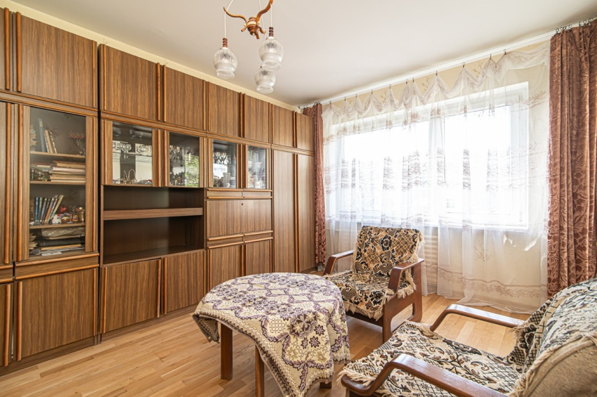 Nuomojamas butas Čiobiškio g., Šeškinė, Vilniaus m., Vilniaus m. sav., 50 m2 ploto, 2 kambariai 2