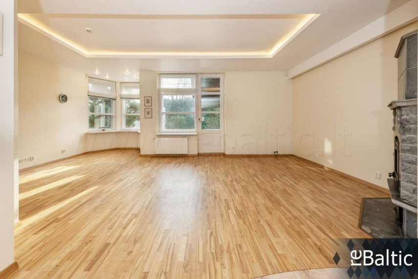 Parduodamas namas Miglos g., Žvėrynas, Vilniaus m., Vilniaus m. sav., 175 m2 ploto, 3 aukštai 2