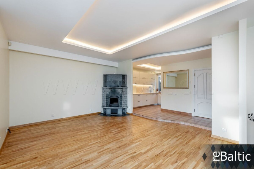 Parduodamas namas Miglos g., Žvėrynas, Vilniaus m., Vilniaus m. sav., 175 m2 ploto, 3 aukštai 6