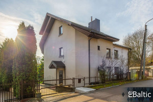 Parduodamas namas Miglos g., Žvėrynas, Vilniaus m., Vilniaus m. sav., 175 m2 ploto, 3 aukštai 35
