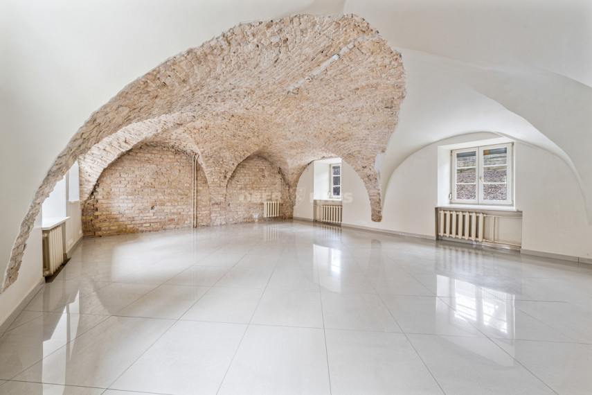 Nuomojamos administracinės patalpos Šv. Kazimiero g., Senamiestis, Vilniaus m., Vilniaus m. sav., 91.92 m2 ploto 1