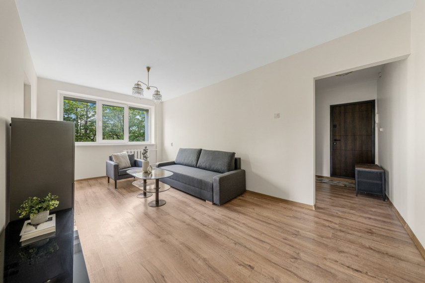 Nuomojamas butas Žirmūnų g.100, Žirmūnai, Vilniaus m., Vilniaus m. sav., 48 m2 ploto, 3 kambariai 4