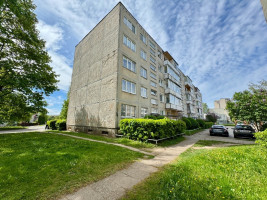 Parduodamas butas P. Lukšio g., Kalniečiai, Kauno m., Kauno m. sav., 30.37 m2 ploto, 1 kambariai 10