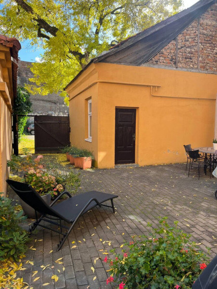 Nuomojamas butas Pranciškonų g., Senamiestis, Vilniaus m., Vilniaus m. sav., 110 m2 ploto, 4 kambariai 36
