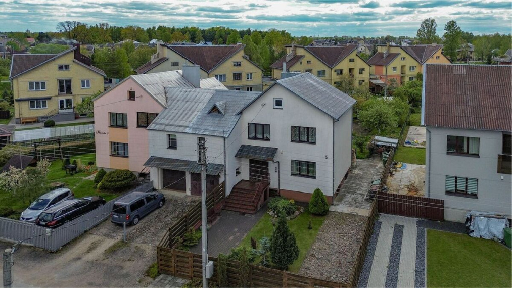 Įrengtas, erdvus gyvenamasis namas Panevėžyje, Paparčių g. 5 2