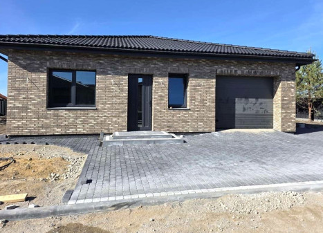 Parduodamas namas Klaipėdos apskritis, Klaipėdos r. sav., Slengių k., Karališkas tak., 140 m2 ploto, 1 aukštai