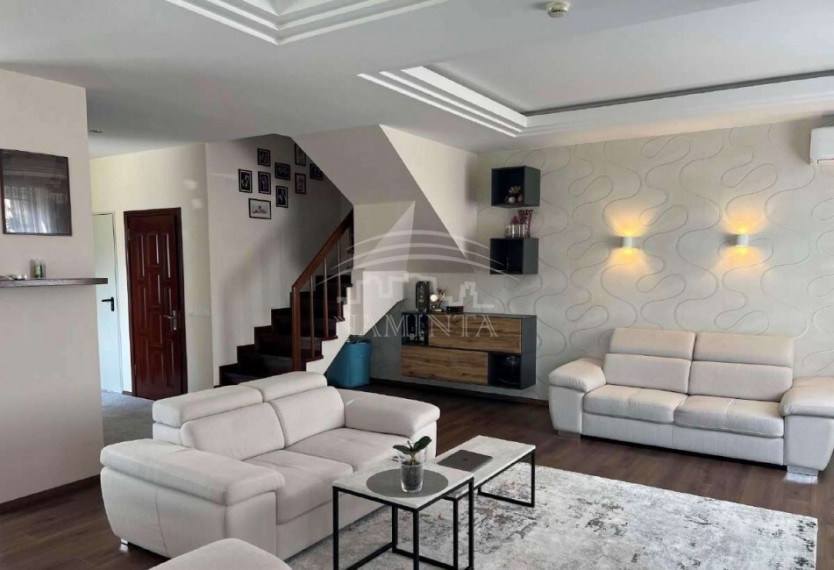 Parduodamas namas Klipščių k., Klaipėdos r. sav., 156 m2 ploto, 2 aukštai 4