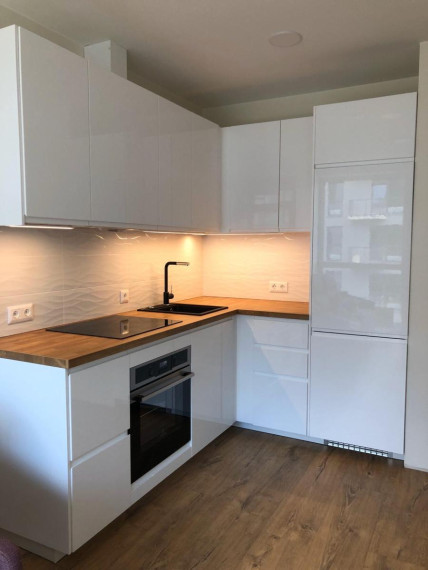 Nuomojamas butas Budiniškių g., Vilniaus m., Vilniaus m. sav., 35.00 m² ploto 2 kambariai 4