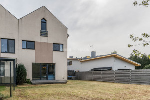 Parduodamas namas Karačiūnų g., Antakalnis, Vilniaus m., Vilniaus m. sav., 192.99 m2 ploto, 2 aukštai 45