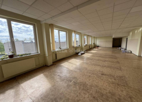 Nuomojamos administracinės patalpos Staniūnų g. , Žemaičiai, Panevėžio m., Panevėžio m. sav., 400 m2 ploto