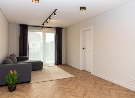 Parduodamas namas Knygnešio g., Tauragės m., Tauragės r. sav., 405.97 m2 ploto, 2 aukštai Parduodamas namas Knygnešio g., Tauragės m., Tauragės r. sav., 405.97 m2 ploto, 2 aukštai