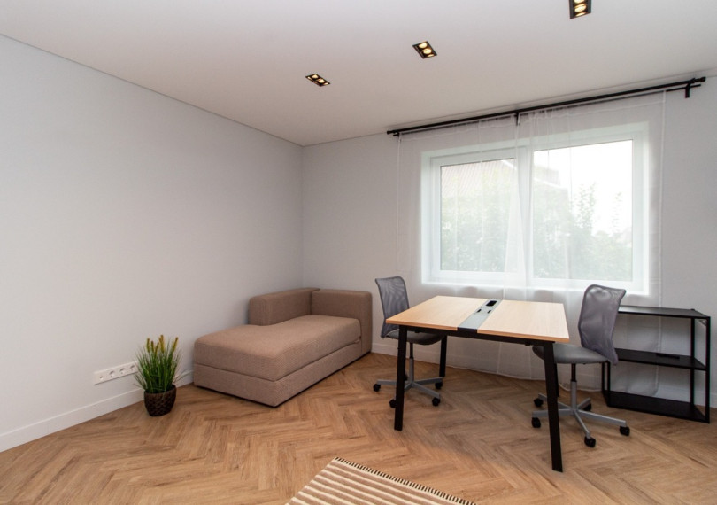 Parduodamas namas Knygnešio g., Tauragės m., Tauragės r. sav., 405.97 m2 ploto, 2 aukštai 8
