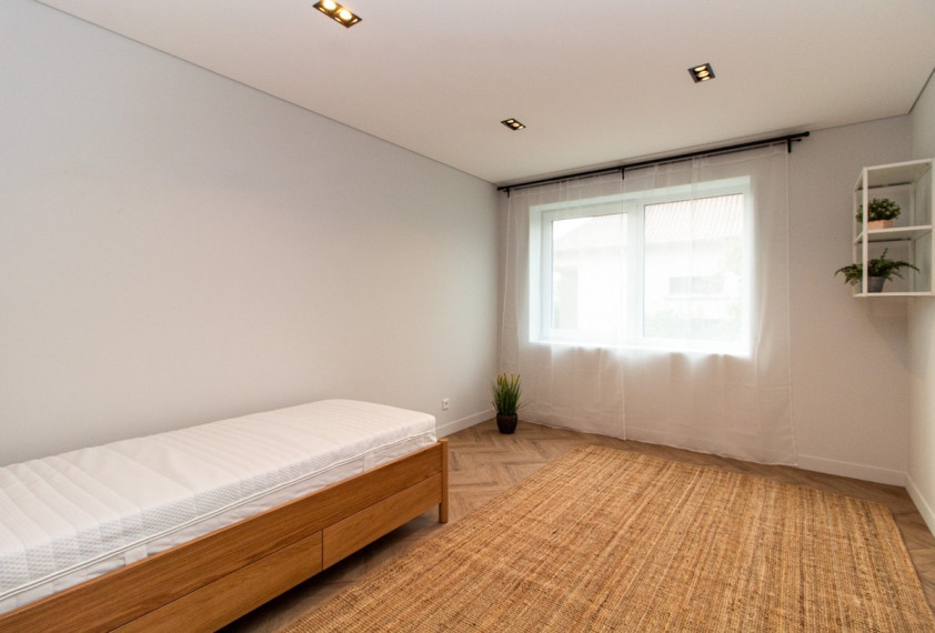 Parduodamas namas Knygnešio g., Tauragės m., Tauragės r. sav., 405.97 m2 ploto, 2 aukštai 9