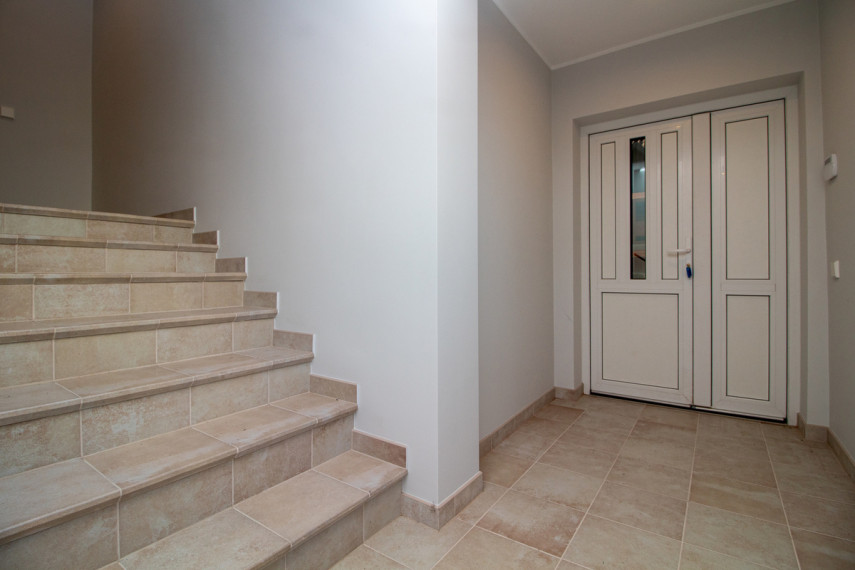 Parduodamas namas Knygnešio g., Tauragės m., Tauragės r. sav., 405.97 m2 ploto, 2 aukštai 14