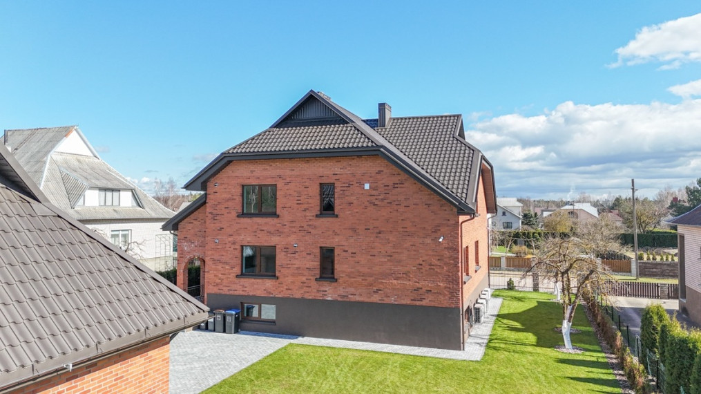 Parduodamas namas Knygnešio g., Tauragės m., Tauragės r. sav., 405.97 m2 ploto, 2 aukštai 47