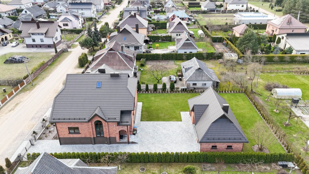 Parduodamas namas Knygnešio g., Tauragės m., Tauragės r. sav., 405.97 m2 ploto, 2 aukštai 53
