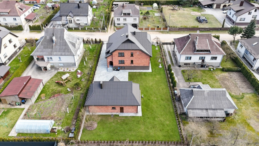 Parduodamas namas Knygnešio g., Tauragės m., Tauragės r. sav., 405.97 m2 ploto, 2 aukštai 54