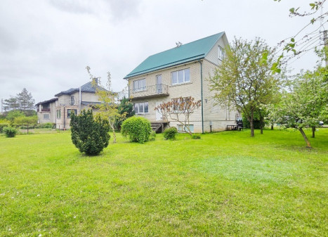 Parduodamas namas Žemaičių g., Užliedžių k., Kauno r. sav., 194.67 m2 ploto, 2 aukštai