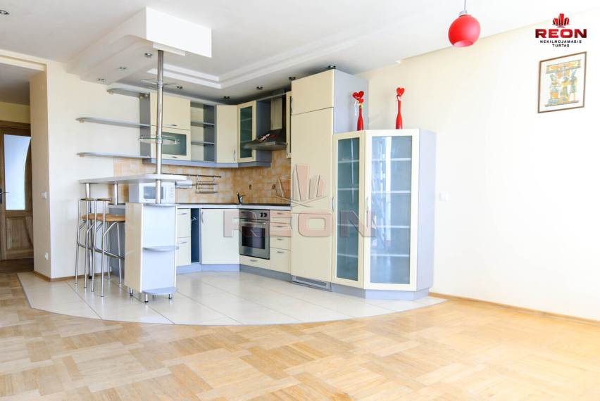 Nuomojamas butas Jurgio Baltrušaičio g., Pašilaičiai, Vilniaus m., Vilniaus m. sav., 74 m2 ploto, 3 kambariai 2