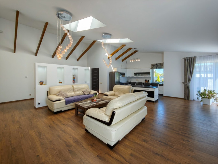 Parduodamas namas Lakštingalų g., Šilalės m., Šilalės r. sav., 183.34 m2 ploto, 1 aukštai 14