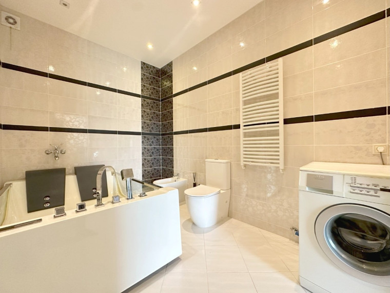 Parduodamas namas Lakštingalų g., Šilalės m., Šilalės r. sav., 183.34 m2 ploto, 1 aukštai 30