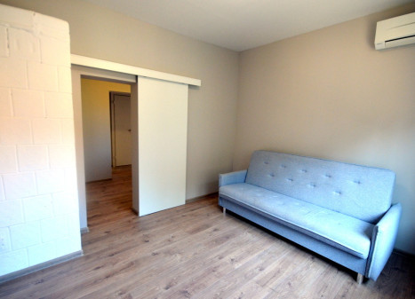 Renovated 1-Room Apartment for Sale with a Private Entrance in Aukštieji Paneriai, Juodšilių St., Vilnius