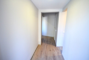 Renovated 1-Room Apartment for Sale with a Private Entrance in Aukštieji Paneriai, Juodšilių St., Vilnius 7