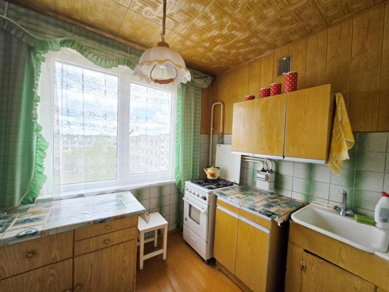 Parduodamas butas Vaižganto g., Utenos m., Utenos r. sav., 47.7 m² ploto 2 kambariai 6