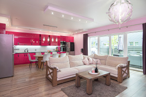 Parduodamas namas Raišių k., Vilniaus r. sav., 202.3 m2 ploto, 2 aukštai 2