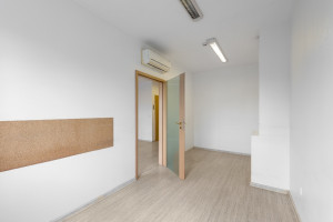 Nuomojamos administracinės, paslaugų, prekybos patalpos Vėtrungių g., Fabijoniškės, Vilniaus m., Vilniaus m. sav., 42.14 m2 ploto 7