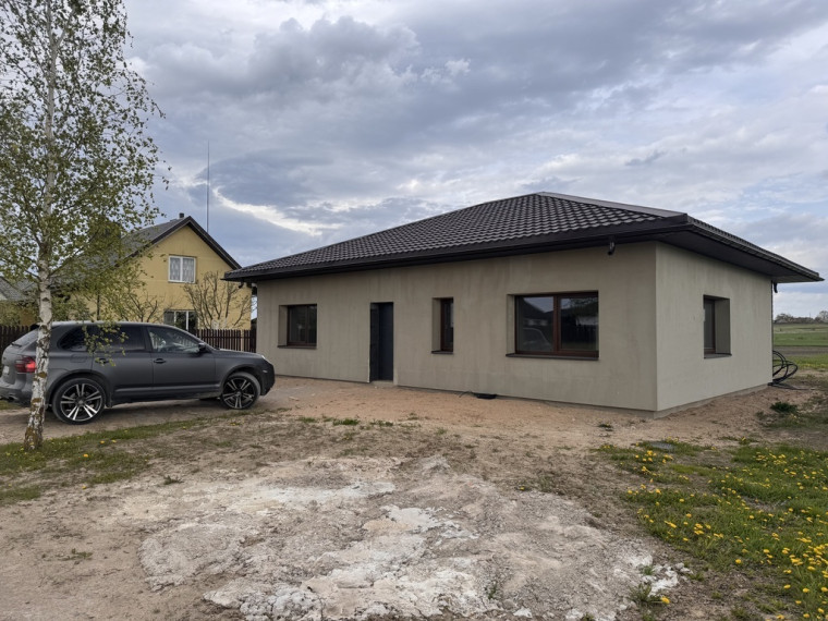 IŠSKIRTINIS PASIŪLYMAS – PERKI NAMĄ + GAUNI PORSCHE DOVANŲ! 1
