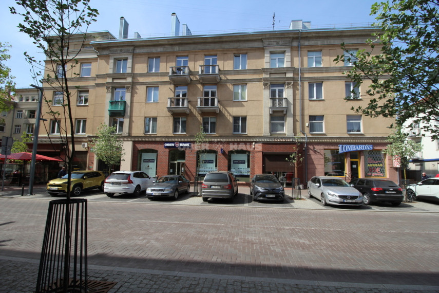 Parduodamas butas Vilniaus g., Centras, Šiaulių m., Šiaulių m. sav., 58.94 m2 ploto, 2 kambariai 3