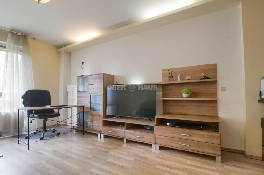 Nuomojamas butas Vėtrungių g., Fabijoniškės, Vilniaus m., Vilniaus m. sav., 56.71 m2 ploto, 2 kambariai 2