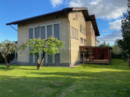 Parduodamas namas Žemkalnio g., Centras, Šiaulių m., Šiaulių m. sav., 344.4 m2 ploto, 2 aukštai 4