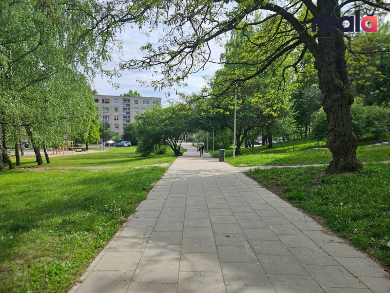 Parduodamas 3- jų kambarių butas, Lazdynuose 4