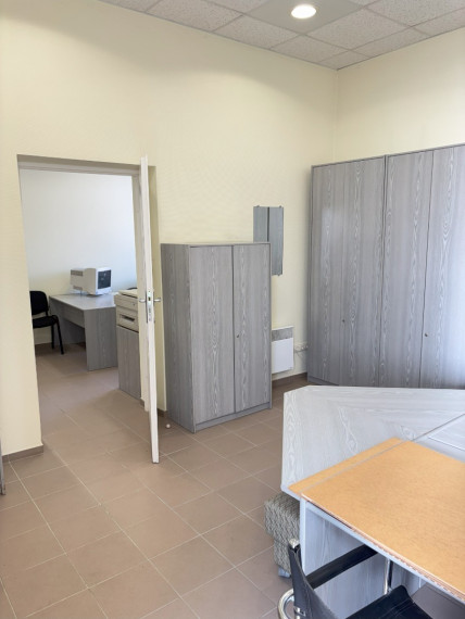 Parduodamos administracinės, kitos paskirties, paslaugų, prekybos patalpos Miesto a., Joniškio m., Joniškio r. sav., 115.65 m2 ploto 31