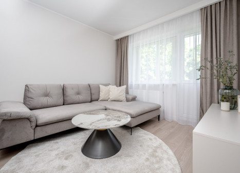Parduodamas butas Žirmūnų g., Žirmūnai, Vilniaus m., Vilniaus m. sav., 65 m2 ploto, 3 kambariai