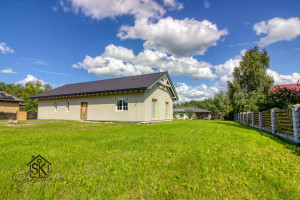 PARDUODAMAS ERDVUS IR ŠIUOLAIKIŠKAS NAMAS SU 15.21 ARŲ ŽEMĖS SKLYPU ŠILUTĖJE, RAMYBĖS G. 24