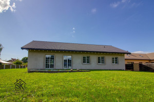 PARDUODAMAS ERDVUS IR ŠIUOLAIKIŠKAS NAMAS SU 15.21 ARŲ ŽEMĖS SKLYPU ŠILUTĖJE, RAMYBĖS G. 26