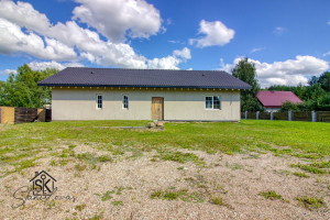 PARDUODAMAS ERDVUS IR ŠIUOLAIKIŠKAS NAMAS SU 15.21 ARŲ ŽEMĖS SKLYPU ŠILUTĖJE, RAMYBĖS G. 33