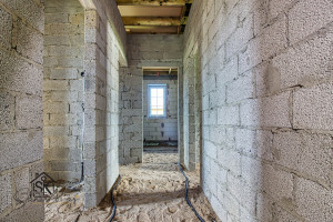 PARDUODAMAS ERDVUS IR ŠIUOLAIKIŠKAS NAMAS SU 15.21 ARŲ ŽEMĖS SKLYPU ŠILUTĖJE, RAMYBĖS G. 45