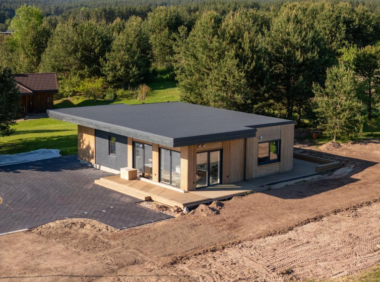 Parduodamas namas Molėtų m., Molėtų r. sav., 70.00 m² ploto 1 kambarys 2