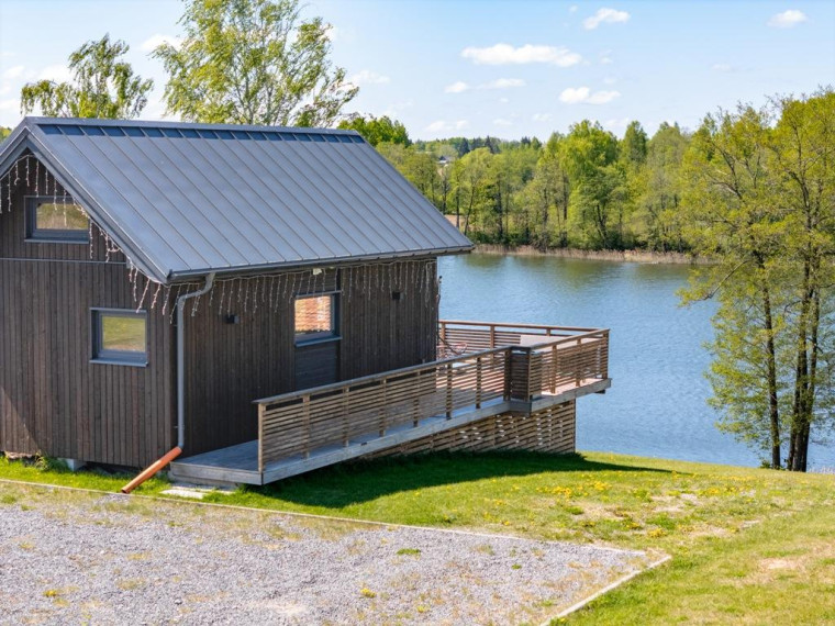 Parduodamas namas Molėtų m., Molėtų r. sav., 70.00 m² ploto 1 kambarys 4