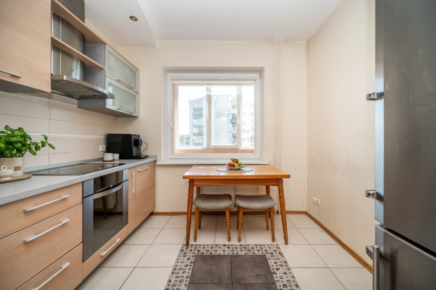 Parduodamas butas Dūkštų g., Šeškinė, Vilniaus m., Vilniaus m. sav., 50.3 m2 ploto, 2 kambariai 5
