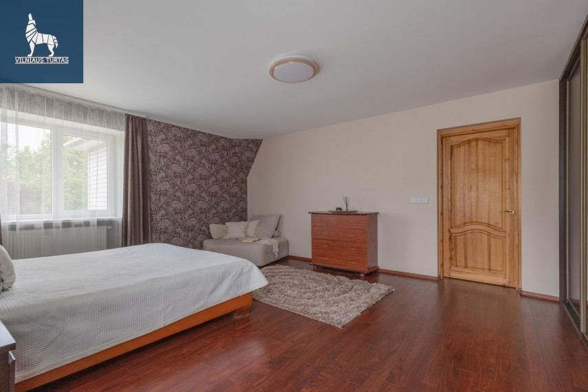 Parduodamas namas Kaštonų g., Avižienių k., Vilniaus r. sav., 275.85 m2 ploto, 2 aukštai 5