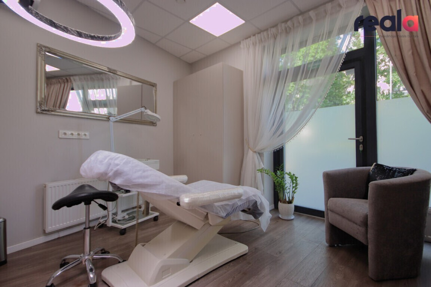 Parduodamos komercinės patalpos Giedraičių g., Šnipiškėse, Vilniuje, 80 m² ploto 5