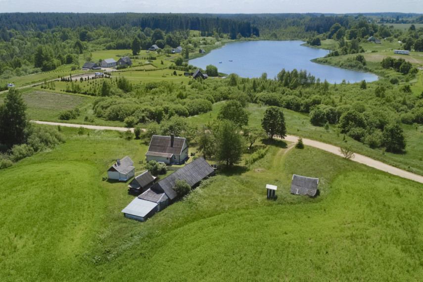 Parduodama 3,16 ha sodyba Trakų r., Ismonių k. 5