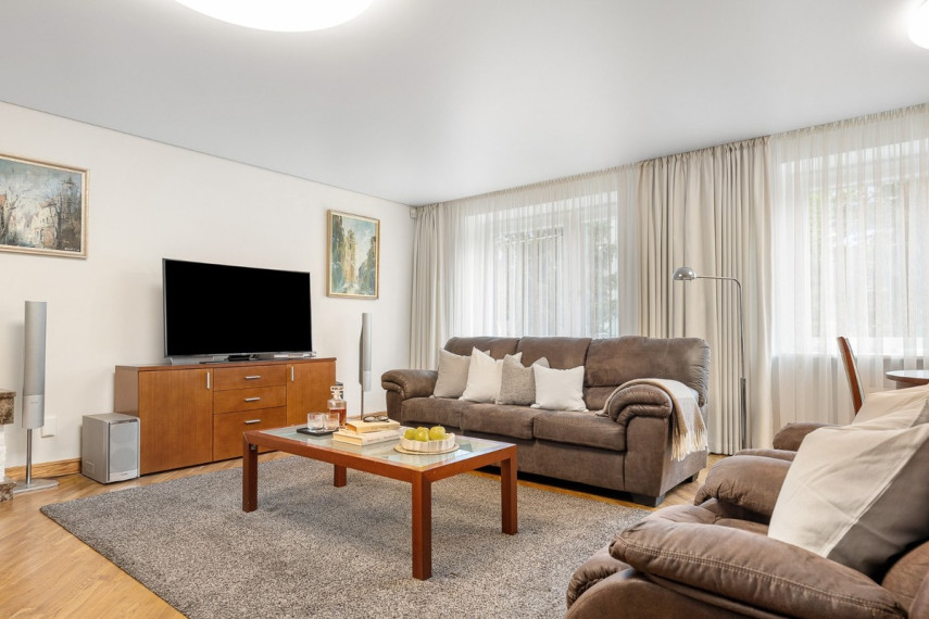 Parduodamas butas Bukčių g., Lazdynėliai, Vilniaus m., Vilniaus m. sav., 117 m2 ploto, 3 kambariai 4